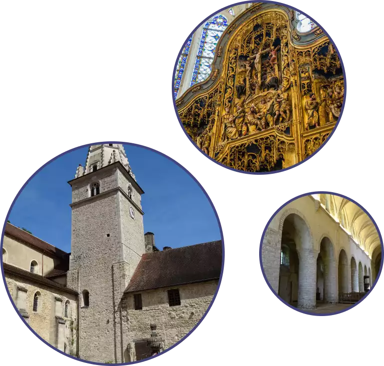 Trois images dans des cercles. La première montre la tour en pointe de l'abbaye. La deuxième l'intérrieur de celle-ci avec ses colonnes blanches et son plafond vouté. La troisième montre la retable flamand couleur or. 